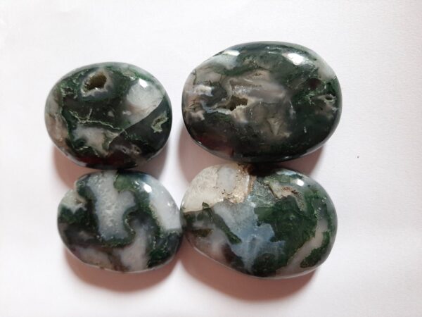 Gemstone Moss Agate Palm Stone - Image 7