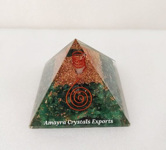 Orgone Green Aventurine Reiki Pyramid With Charge Crystal Point