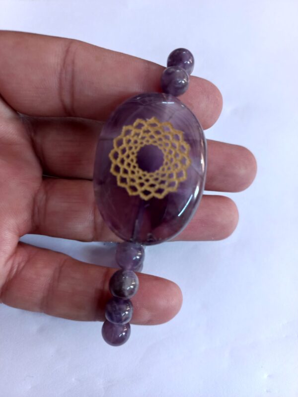 Amethyst Crown Chakra Engraved Elastic Beads Bracelet - Image 2